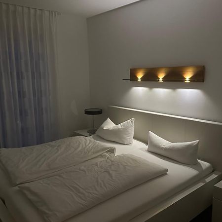 2-Zimmer-Ferienwohnung Mit Hotelservice Und 2 Balkons - Golf, Bike Und Wellness Im Markgraeflerland Bad Bellingen Exterior foto